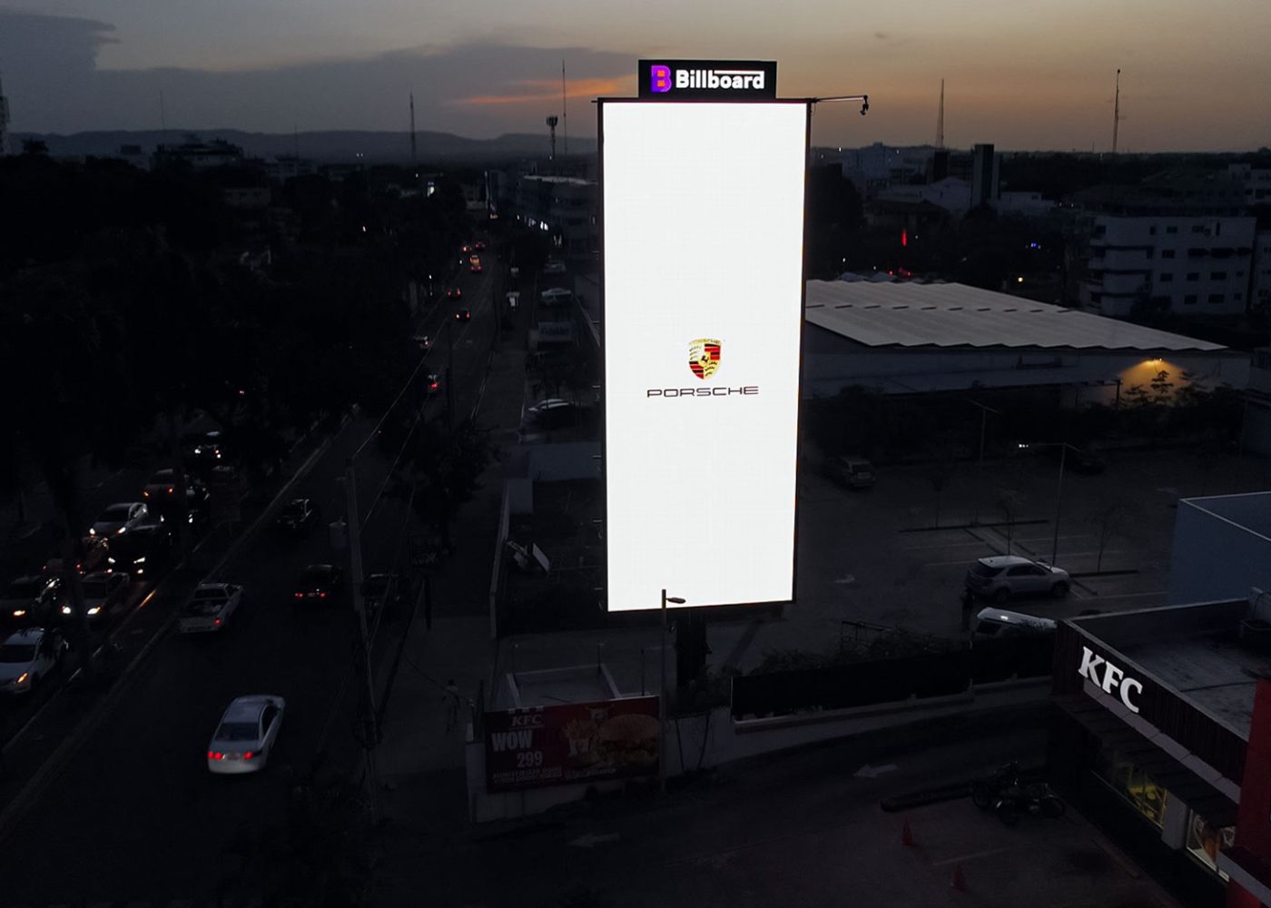 Billboard DOOH - Santiago - Porsche