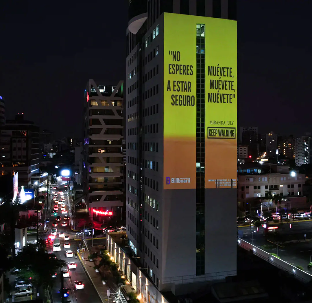 Proyector Billboard - DOOH - Johhnie Walker